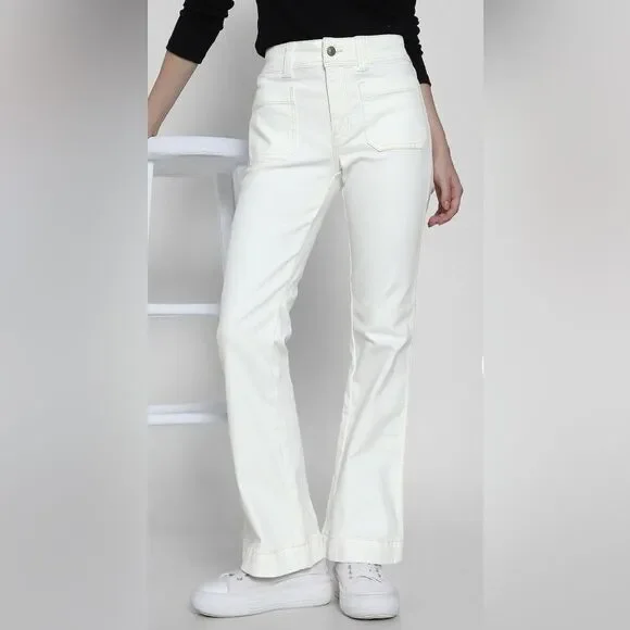 American Eagle Outfitters Cream Flare Jeans - Picture 2 of 8